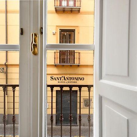 La Casa Di Vittoria Sorrento Apartment Luaran gambar